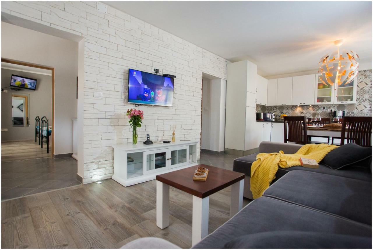 House Mellifera Hotel Razvode Екстериор снимка