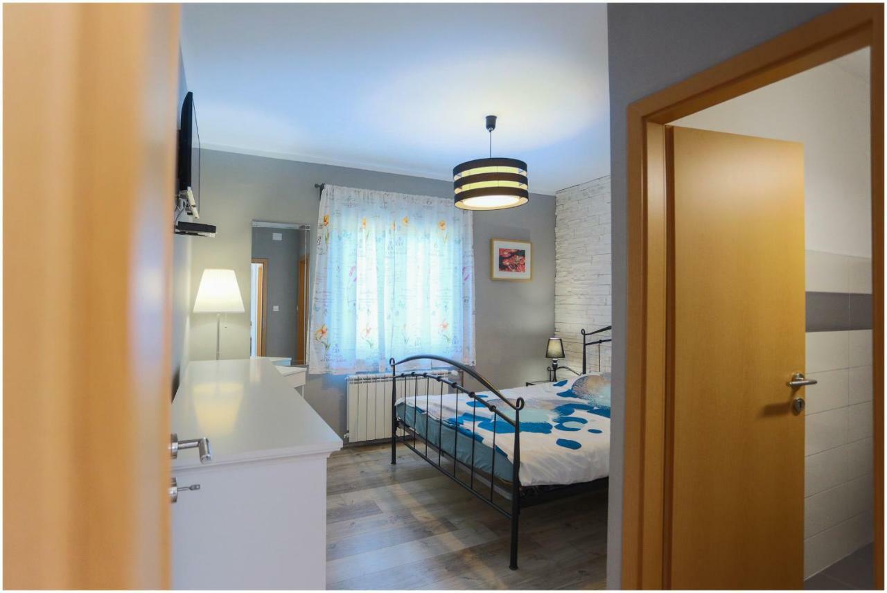 House Mellifera Hotel Razvode Екстериор снимка